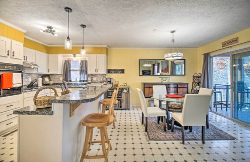 Locust Grove Casa | Sauna & Game Room: Lake House in Locust Grove!