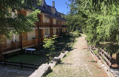 Sauze d'Oulx Apartamento | Sauze D'Oulx Apartment sleeps 6 with garden.