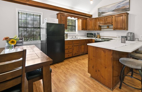 Eden Cabina | Savannah Riverfront Cabin