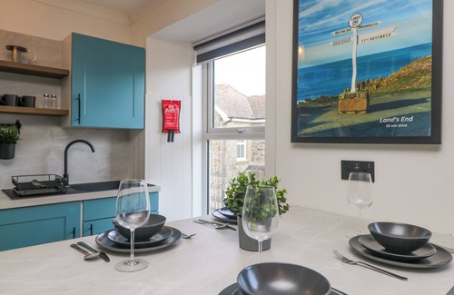 Mullion Cabaña | Savoy View