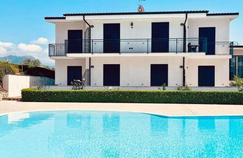 Scalea Apartamento | Scalea Apartments & Pool