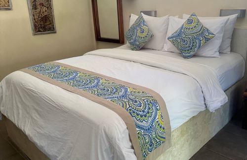 Gili Air Hotel | Scallywags Beach Club
