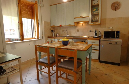 Giove Casa | Scappo in Umbria, Felicità 14a