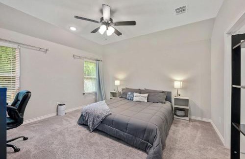 Westfield Village Casa | Scenic Creekside Retreat with Modern Comforts Near Texas A&M University in College Station, Texas