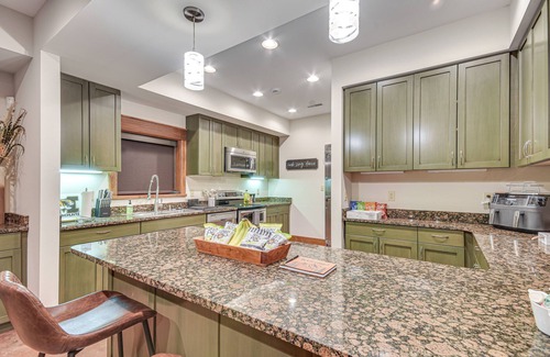 Easley Casa | Scenic Getaway w/ Fire Pit & Grill in Columbia!