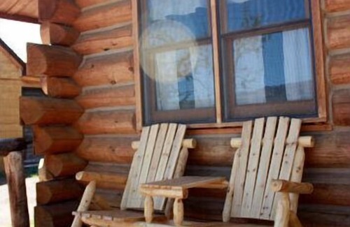 Wapiti Cabina | Pintoresco rancho de invitados con acogedora cabaña