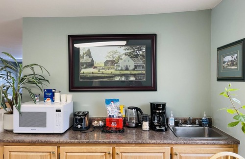 Berry Mills Hotel | Scenic Motel Moncton