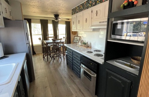 Raisin Casa | Scenic Ranch Retreat Near Fresno