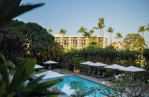 Historic Kailua Village Hotel | Scenic Stay with Pool, Garden Lounge & Curated Excursions Nearby