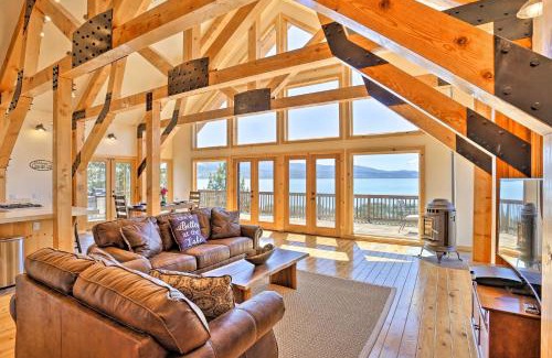 Susanville Casa | Scenic Susanville Cabin with Deck on Eagle Lake