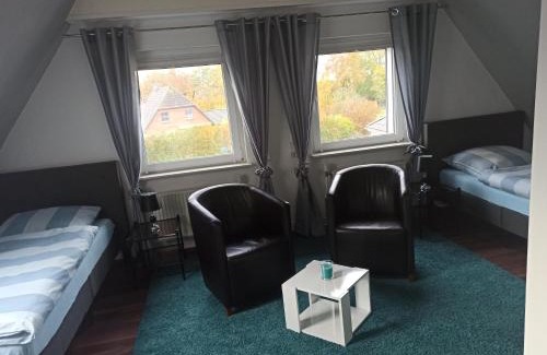 Borsfleth Apartamento | Schöne Ferienwohnung mit Balkon auch für Handwerker und Monteure