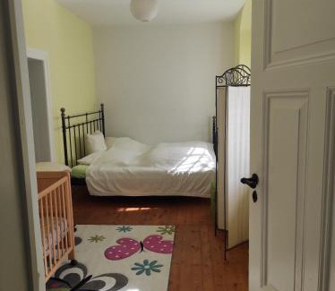 Großeutersdorf Apartamento | Schöne gemütliche Ferienwohnung am Saaleradweg