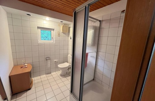 Urdenbach Apartamento | Schöne und Gemütliche Wohnung in Düsseldorf Neben dem Berühmten Schloss Benrath