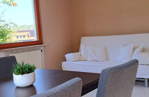 Oberkalbach Apartamento | Schöne Wohnung Am Tor zur Rhön
