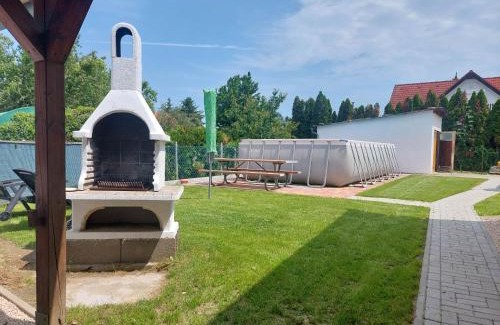 Balatonbereny Casa | schönes Ferienhaus mit grossem Pool 1200 m zum Balaton