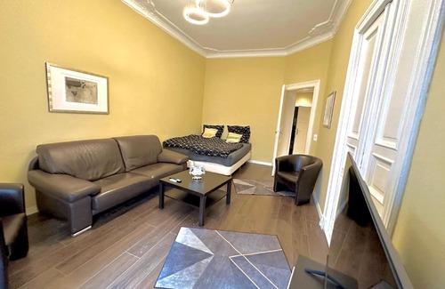 Neukoelln Apartamento | Schönes großes Apartment im Zentrum Berlins