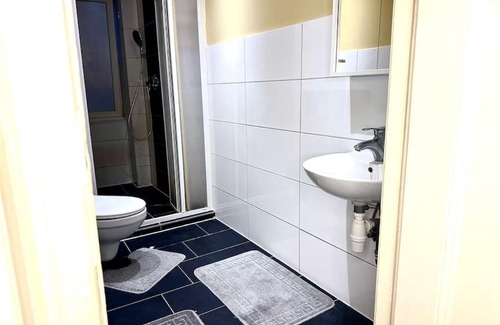 Neukoelln Apartamento | Schönes großes Apartment im Zentrum Berlins