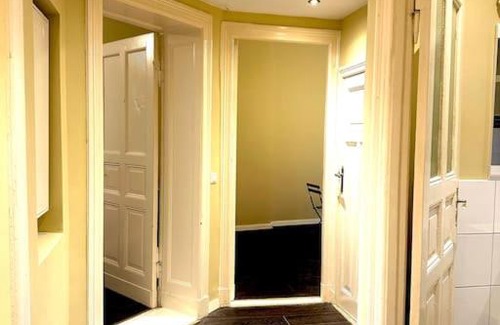 Neukoelln Apartamento | Schönes großes Apartment im Zentrum Berlins