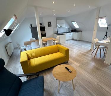 Eicken Apartamento | Schönes Maisonette Apartment in schöner Lage MG18