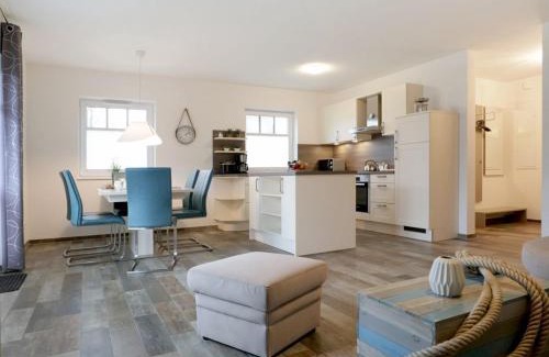 Tarnewitz Casa | Schatzkiste Reetdachhaus