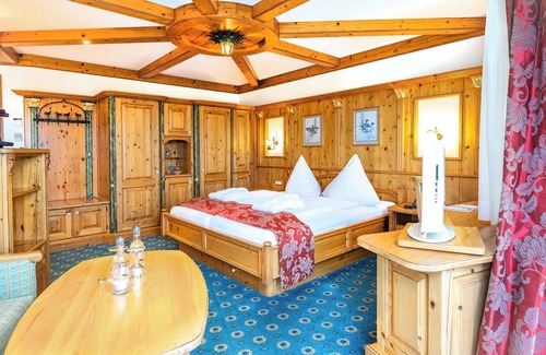 Nachrodt-Wiblingwerde Hotel | Schloss Hotel Holzrichter