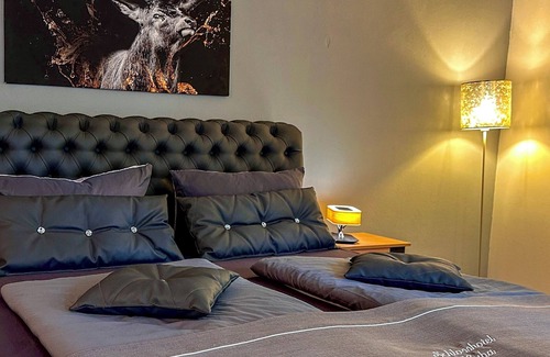 Saalfelder Hoehe Otro | Schlosshotel Eyba