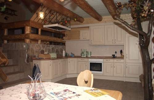 Zaulsdorf Casa | Schneewittchenhütte- Holzblockbohlen Casa de vacaciones con chimenea y sauna en el Vogtland