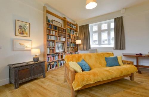 South Brent Casa | School House