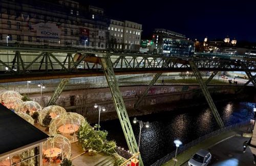 Elberfeld-Mitte Apartamento | Schwebebahn View Apartment