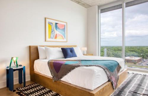 Rainey Street Historic District Casa | Scoot by AvantStay Brand New Condo in Austin w Amazing Amenities