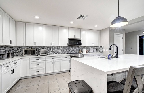 Shea North Estates Casa | Scottsdalestays: 9BR/6BA Luxury Estate with Pool, Hot Tub & Resort Amenities