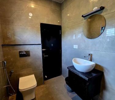 Shravanabelagula Hotel | SDK RESIDENCY