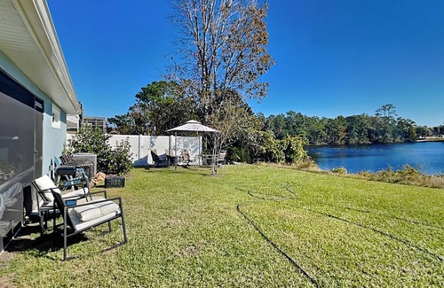 Palm Harbor Cabaña | Sea Breeze Lake Villa Unit B