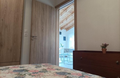 Salamis Casa | Sea Deck