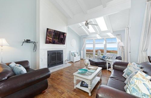 Fort Bragg Casa | Sea Dream and Sand Dollar Suite
