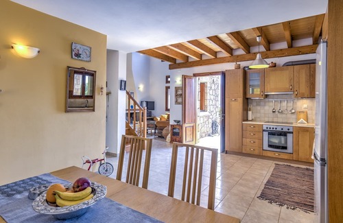 Plitra Villa | Sea Front Stone Villa near Monemvasia