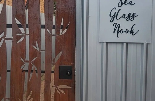 Port Noarlunga South Apartamento | Sea Glass Nook B&B, Private & close to the beach