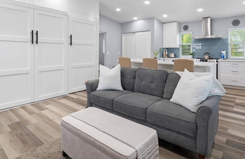 St. Petersburg - Clearwater Apartamento | Sea Glass Cottage - Charming Apartment Minutes to St Pete Downtown