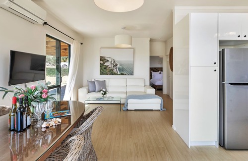 Kerikeri Casa | Sea it All - Kerikeri Holiday Home