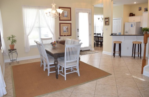 Fort Morgan Cabaña | Balise du Lumiere ~ ¡Quédate en esta encantadora cabaña de 3BR / 2 1/2 BA!