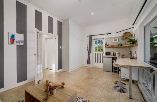 Port Elizabeth Apartamento | Sea Studio - Sea-facing