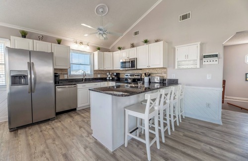 Ocean Sands Casa | Sea Time C7625 Oceanside Coastal Retreat, Close to the Beach and Shopping