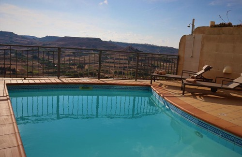 Xaghra Casa | Sea Valley View Gozo