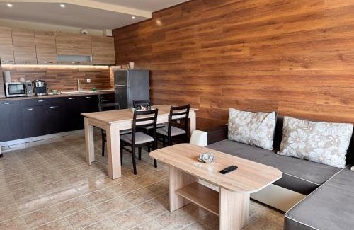 Kavarna Apartamento | Sea View 1 Bedroom Apartment - Pool & Free Parking - Kavarna