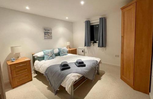 Llanelli Apartamento | Sea view apartment at the beach!