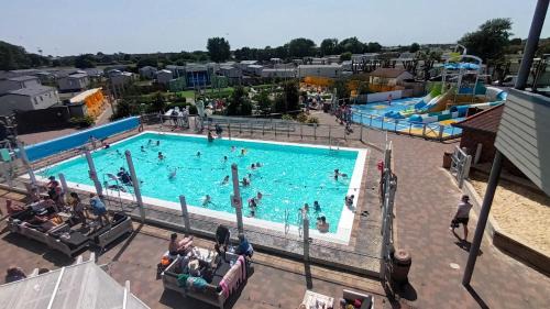 Chichester Casa | Sea View Lodge, Seal Bay Resort, Selsey