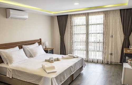 Selimiye Cama Y Desayuno | Sea View Studio w Pool and Balcony 5 min to Beach