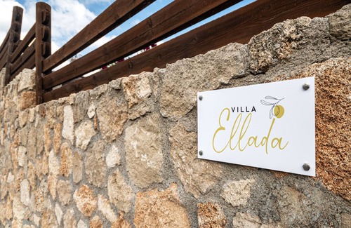 Vlicha Villa | Villa con vistas al mar, paseo a la playa, restaurantes, bares y 3 km de Lindos.