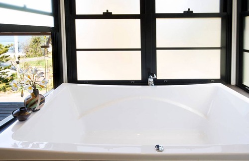 Separation Creek Casa | Sea Zen - For couples, with steam shower
