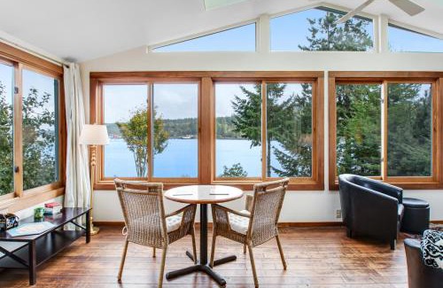 Seabeck Casa | Seabeck House & Cottage on Hood Canal